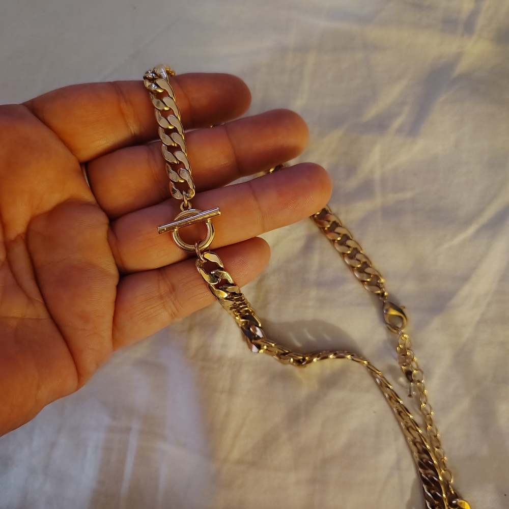 Chunky Cuban Gold Tone Chain Necklace 15-18 Inches - Picture 2 of 3